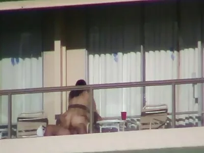 Ladrão de loja desagradável desiste de sua video de porno de mae buceta apertada