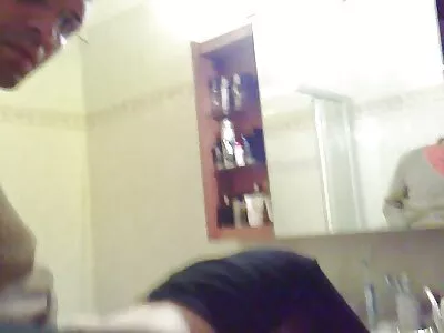 Cavaleiro de verão sexy de vídeo pornô da mãe ébano fodendo por porra na boca