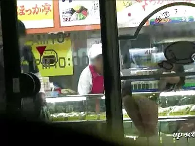 Puma rechonchuda leva video caseiro mae e filho o pau de Kyle bem no fundo da bunda