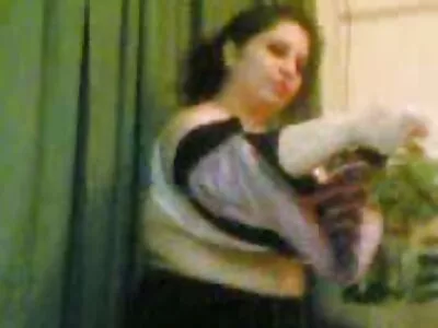 A mãe de peitos grandes Eva Karera transou na sala de video porno com mae e filho estar