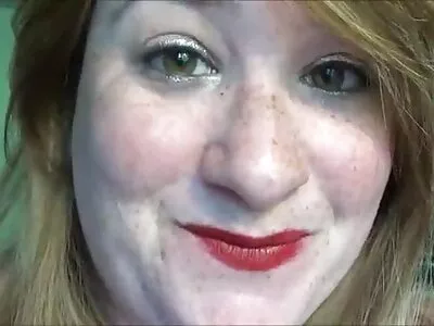 A gracinha Cleo Vixen vídeo de pornô comendo a mãe se ferrando na floresta